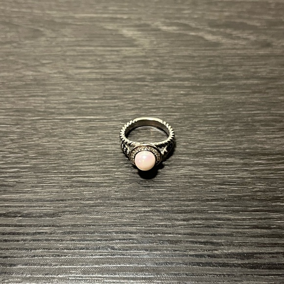 Elegant DAVID YURMAN Silver and PEARL RING - Picture 2 of 4